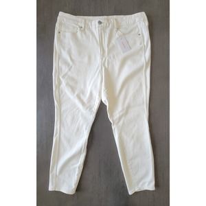 Good American NWT Good Curve Skinny Crop Size‎ 16